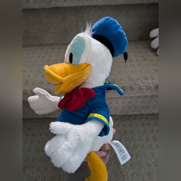 Donald duck Disney store plush - Picture 3 of 4